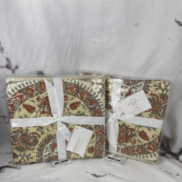 Pottery Barn Josie Kalimkari Shams Set of 2 Standard Size Boho Floral Print